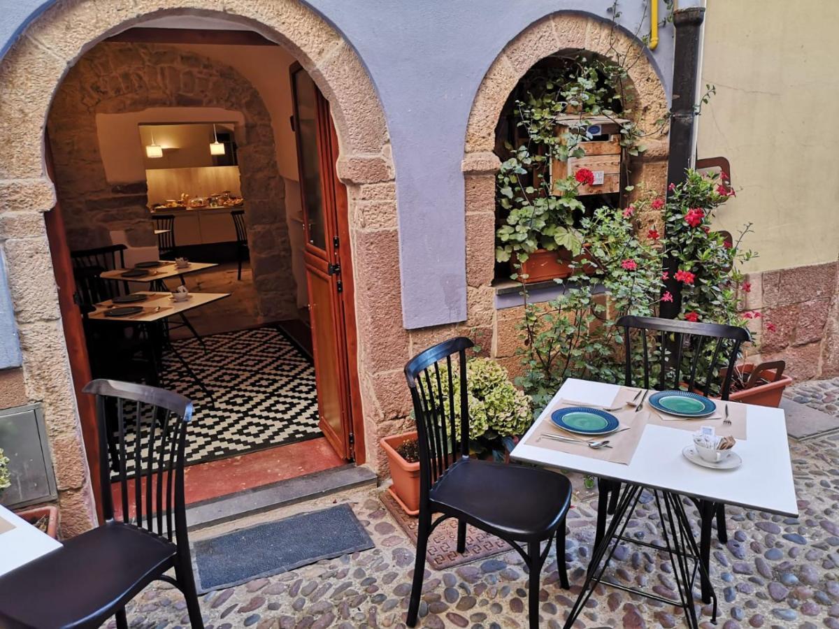 Casa Pagiò Hotel Bosa Exterior foto